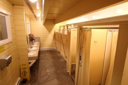 Вілла Revelstoke Campgrounds & Cabins Екстер'єр фото